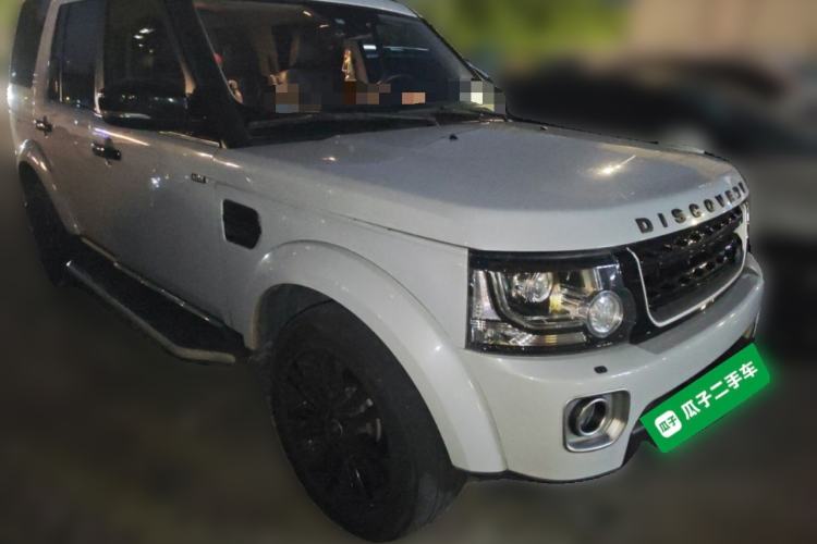 Used Land Rover Discovery  Front Right 45 Deg