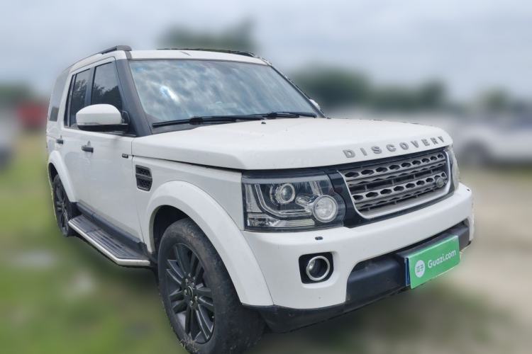 Used Land Rover Discovery 2016 3.0 SC V6 SE Front Right 45 Deg