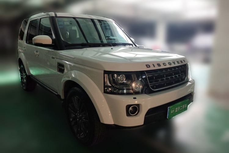 Used Land Rover Discovery 2016 3.0 SC Obsidian Black Heritage Edition HSE Front Right 45 Deg