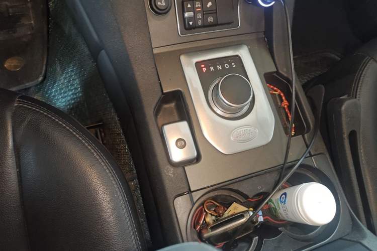 Used Land Rover Discovery 2016 3.0 SC V6 SE Gear Lever