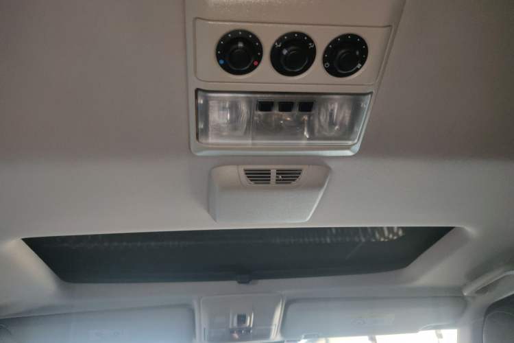 Used Land Rover Discovery 2016 3.0 SC V6 HSE Headliner