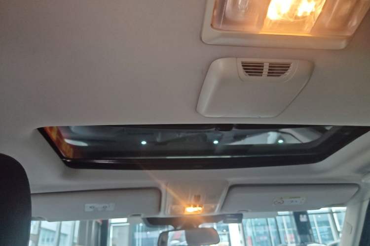 Used Land Rover Discovery 2016 3.0 SC V6 SE Headliner