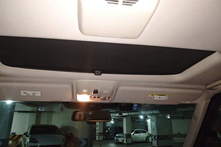 Used Land Rover Discovery 2016 3.0 SC Zhenfeng Limited Edition Headliner