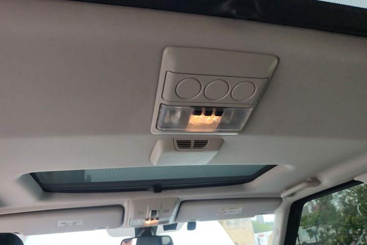 Used Land Rover Discovery 2016 3.0 SC V6 SE Headliner