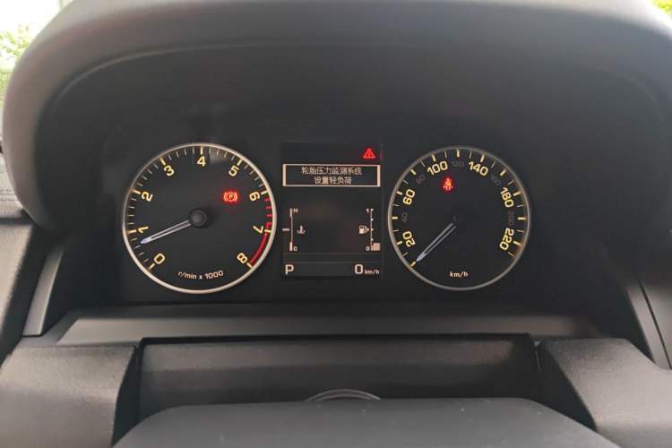 Used Land Rover Discovery 2016 3.0 SC V6 HSE Instrument Cluster