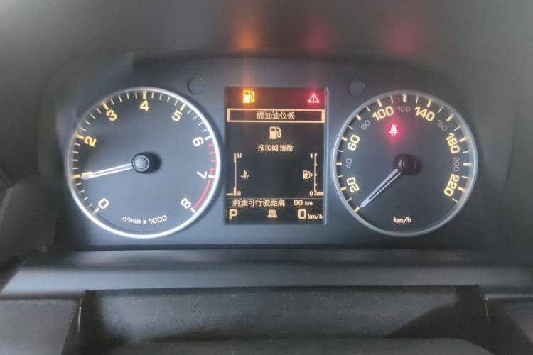 Used Land Rover Discovery 2016 3.0 SC V6 HSE Instrument Cluster
