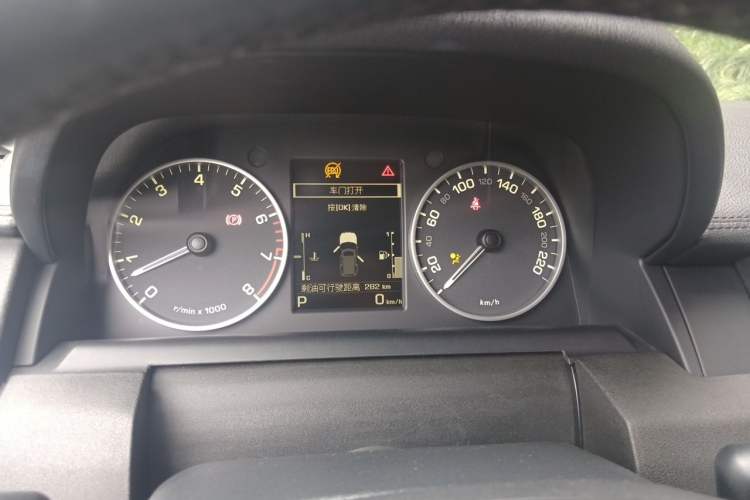 Used Land Rover Discovery 2016 3.0 SC Obsidian Black Heritage Edition HSE Instrument Cluster