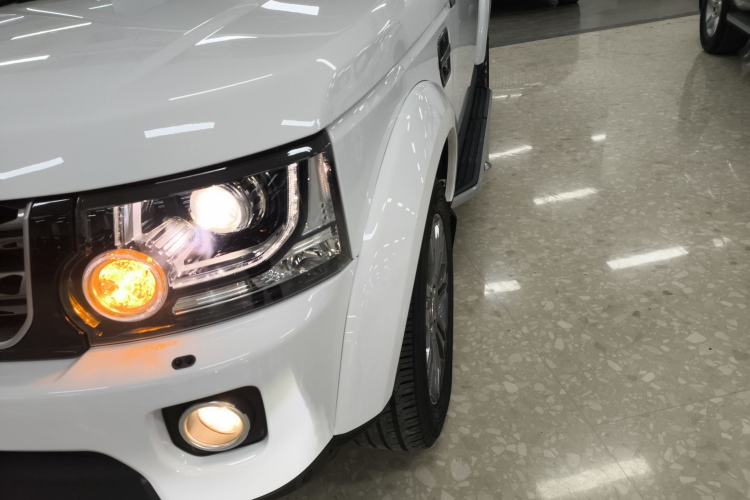 Used Land Rover Discovery 2016 3.0 SC Obsidian Black Heritage Edition HSE Left Front Headlight
