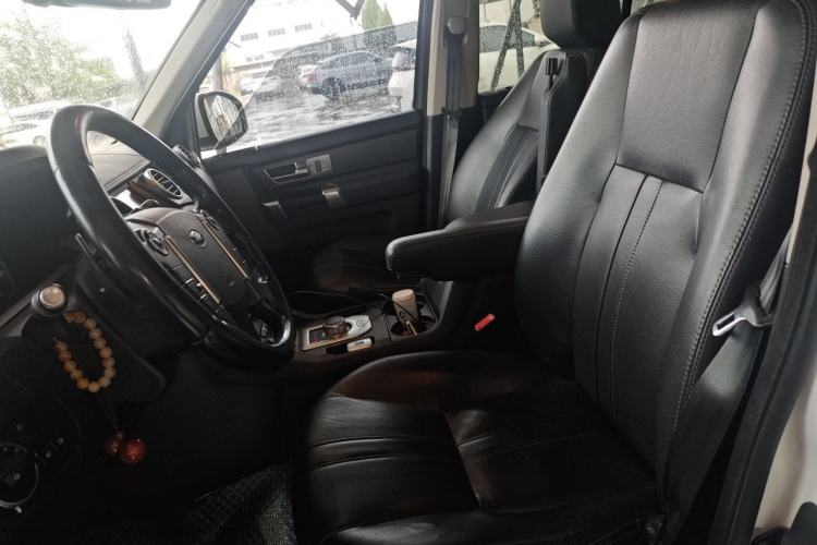 Used Land Rover Discovery 2016 3.0 SC V6 SE Left Front Seat