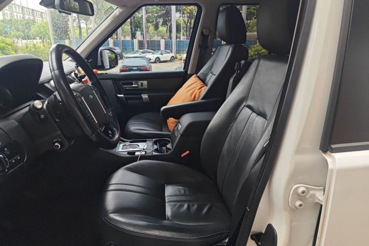 Used Land Rover Discovery 2016 3.0 SC V6 HSE Left Front Seat