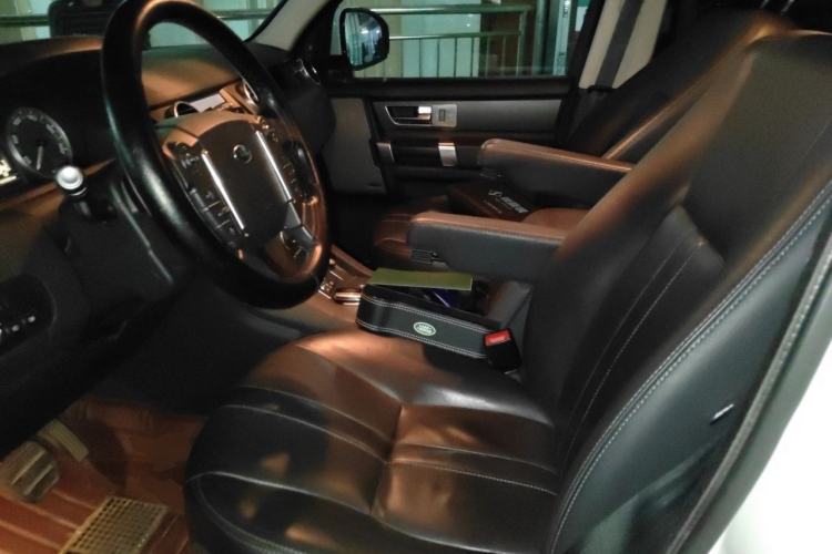 Used Land Rover Discovery  Left Front Seat