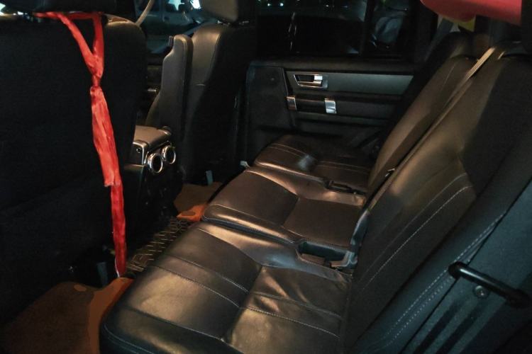 Used Land Rover Discovery  Left Rear Seat