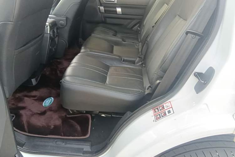 Used Land Rover Discovery  Left Rear Seat