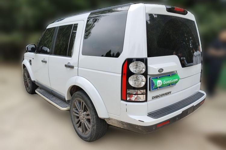 Used Land Rover Discovery 2016 3.0 SC Obsidian Black Heritage Edition SE Rear Left 45 Deg