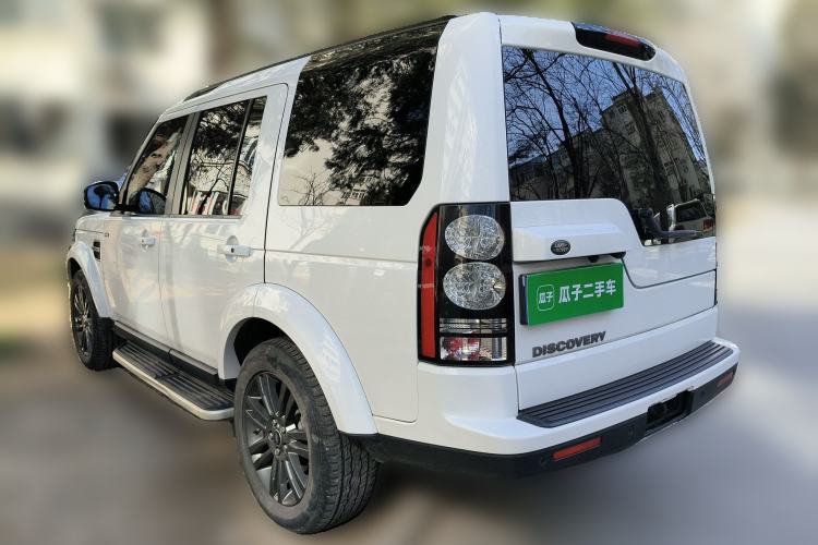 Used Land Rover Discovery 2016 3.0 SC Obsidian Black Heritage Edition HSE Rear Left 45 Deg