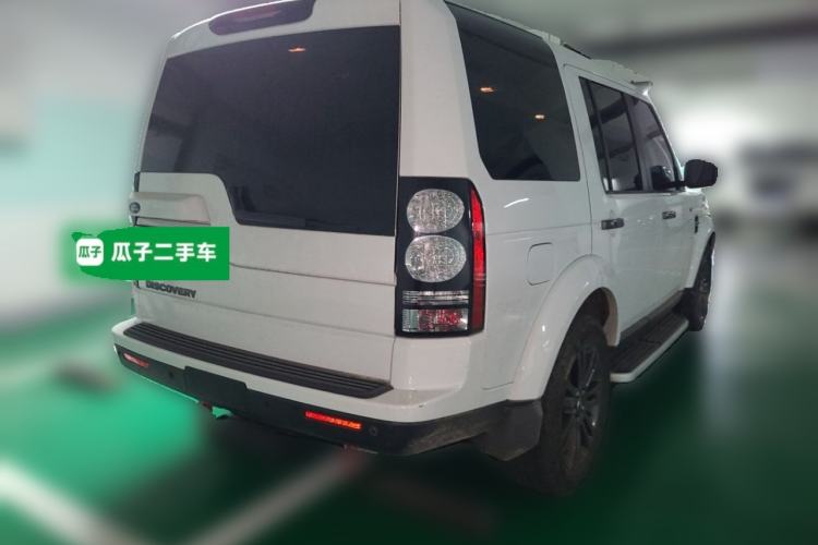 Used Land Rover Discovery 2016 3.0 SC V6 SE Rear Right 45 Deg