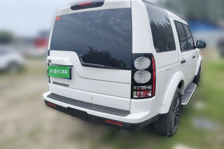Used Land Rover Discovery 2016 3.0 SC V6 SE Rear Right 45 Deg