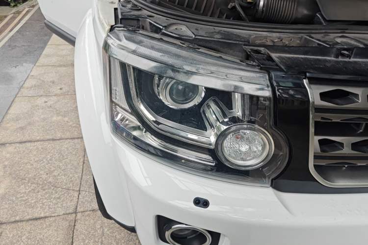 Used Land Rover Discovery 2016 3.0 SC V6 HSE Right Front Headlight