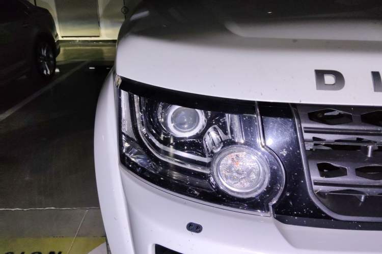 Used Land Rover Discovery 2016 3.0 SC V6 HSE Right Front Headlight