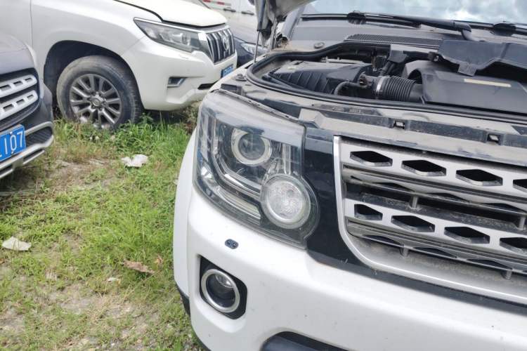 Used Land Rover Discovery 2016 3.0 SC V6 SE Right Front Headlight