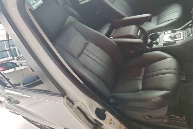 Used Land Rover Discovery 2016 3.0 SC V6 SE Right Front Seat