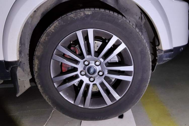 Used Land Rover Discovery 2016 3.0 SC V6 HSE Right Front Wheel Hub