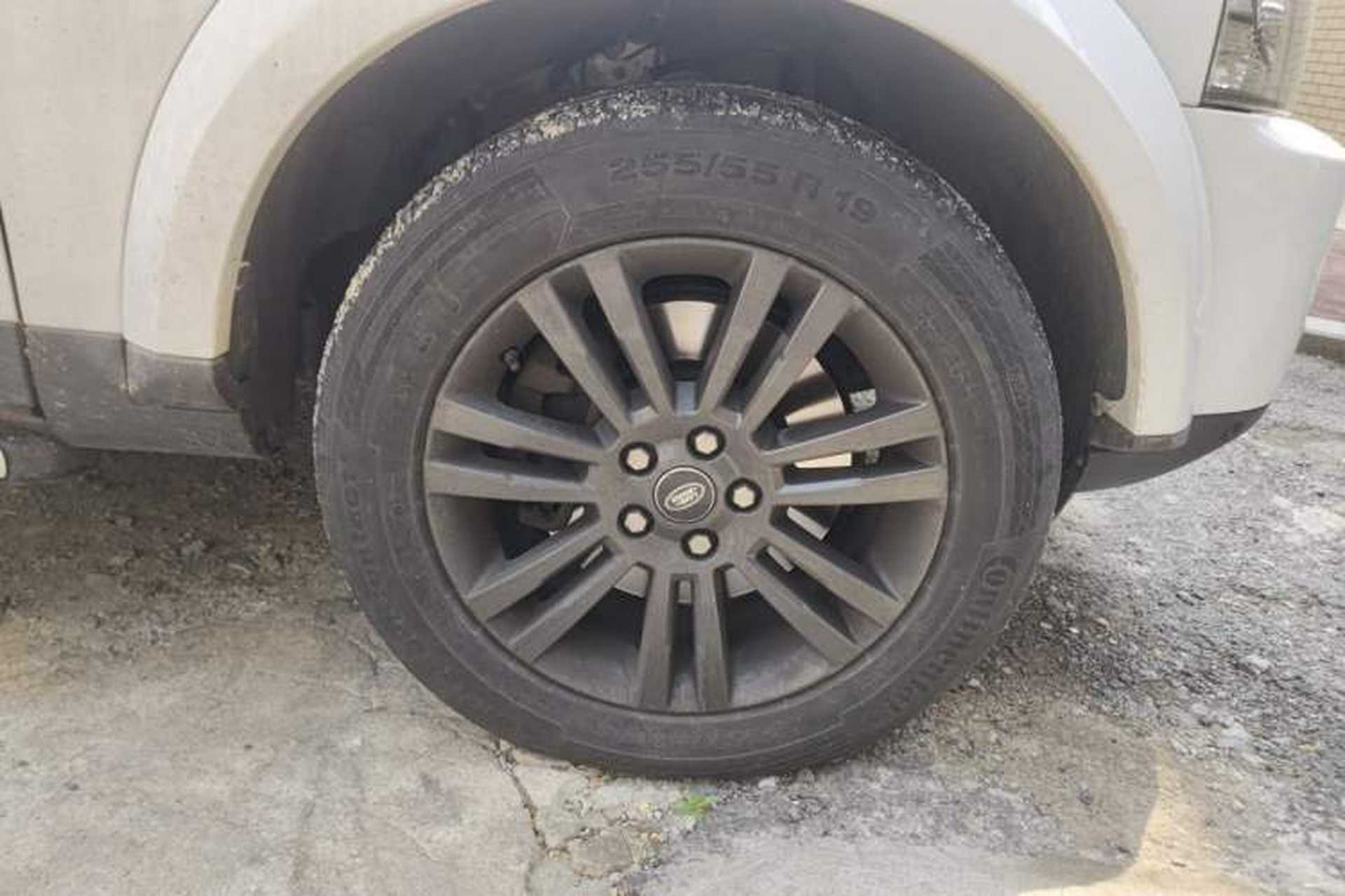 Used Land Rover Discovery 2016 3.0 SC V6 HSE Right Front Wheel Hub