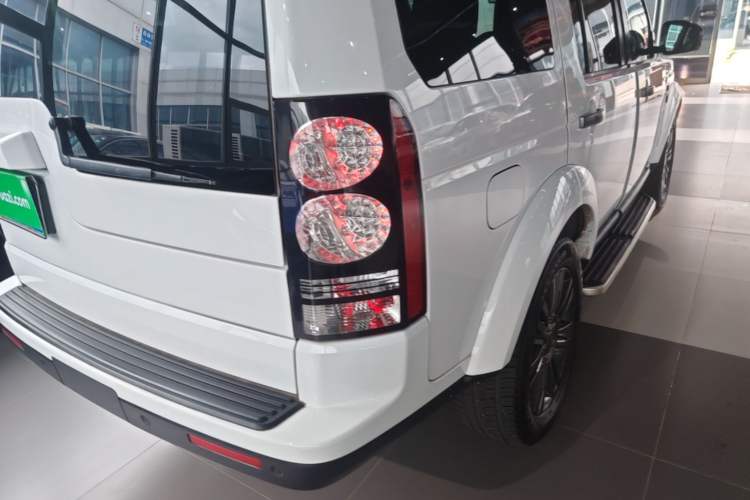 Used Land Rover Discovery 2016 3.0 SC V6 SE Right Rear Taillight
