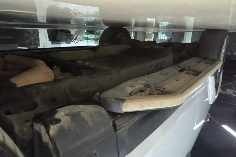 Used Land Rover Discovery 2016 3.0 SC V6 SE Right Side Sill