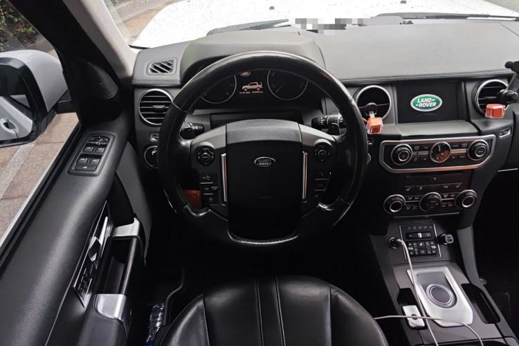 Used Land Rover Discovery 2016 3.0 SC V6 HSE Steering Wheel