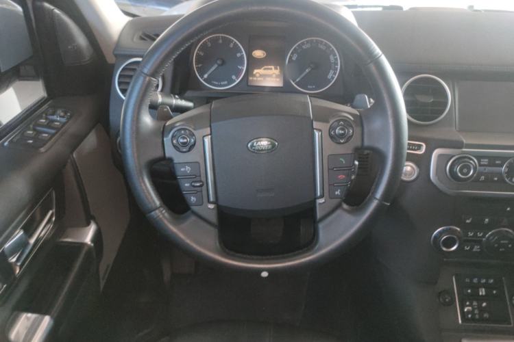 Used Land Rover Discovery 2016 3.0 SC V6 HSE Steering Wheel
