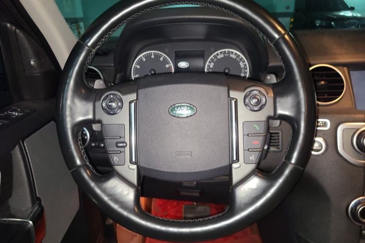 Used Land Rover Discovery 2016 3.0 SC V6 SE Steering Wheel