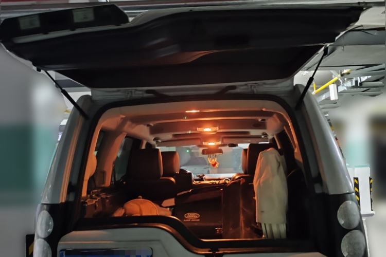Used Land Rover Discovery 2016 3.0 SC Zhenfeng Limited Edition Trunk