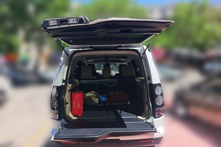Used Land Rover Discovery  Trunk
