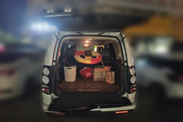 Used Land Rover Discovery  Trunk