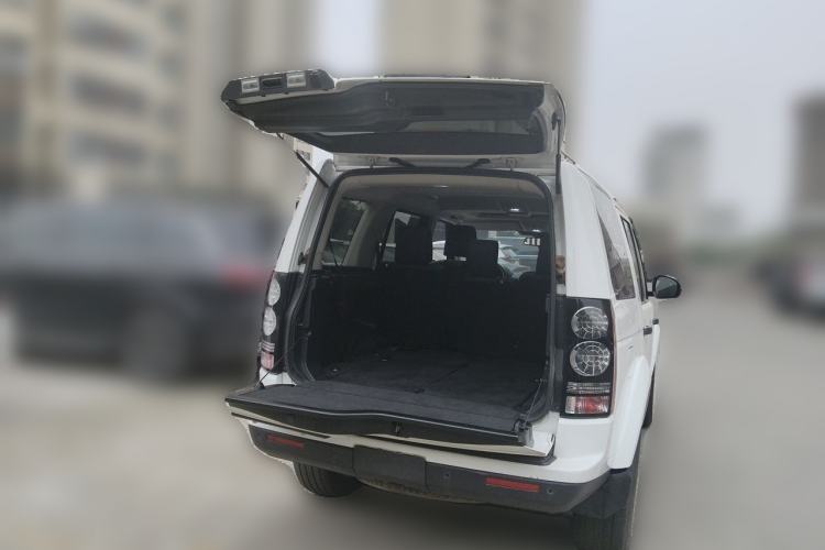 Used Land Rover Discovery  Trunk