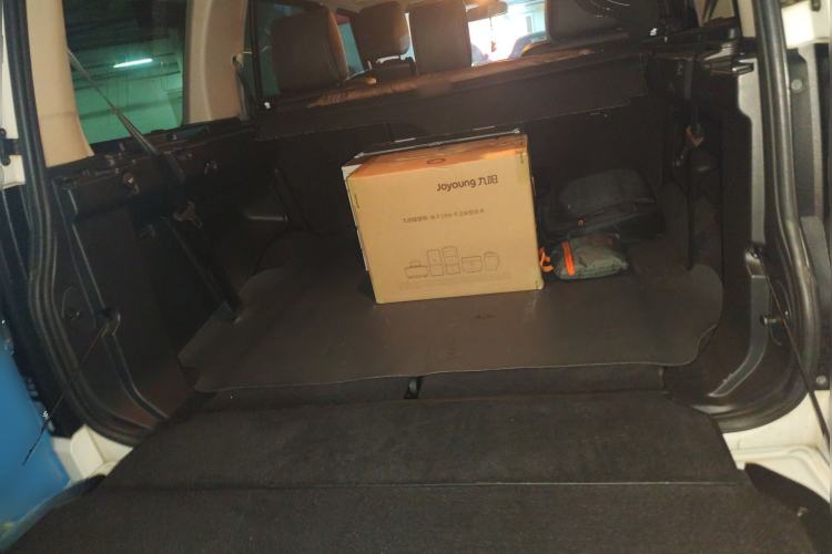 Used Land Rover Discovery 2016 3.0 SC V6 SE Trunk
