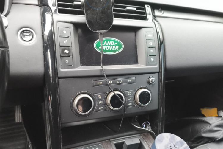 Used Land Rover Discovery 2017 3.0 SC V6 SE Audio And AC Panel