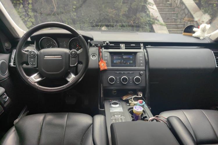Used Land Rover Discovery 2017 3.0 SC V6 S Center Console