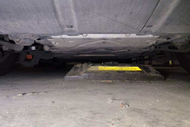 Used Land Rover Discovery 2017 3.0 SC V6 S Chassis Front