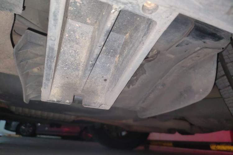 Used Land Rover Discovery 2017 3.0 SC V6 HSE Chassis Rear Left