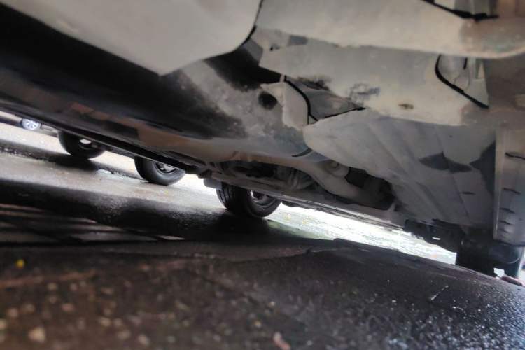 Used Land Rover Discovery  Chassis Rear Right