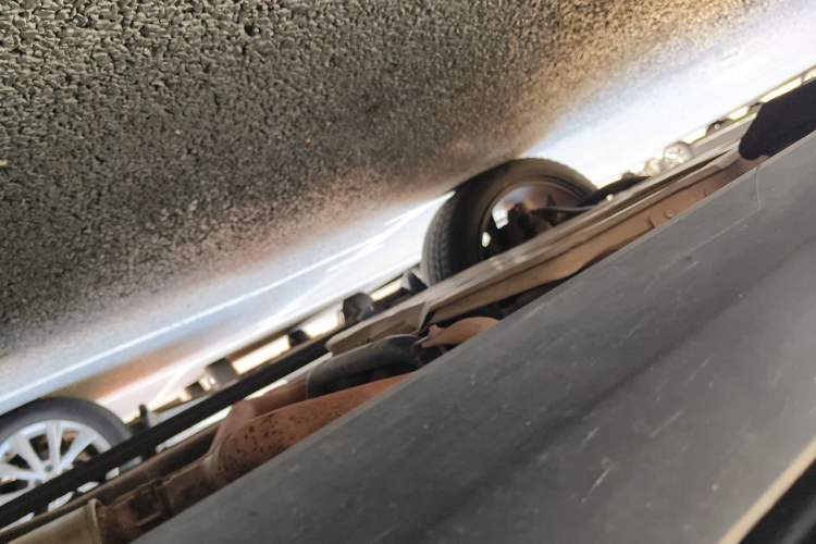 Used Land Rover Discovery  Chassis Rear