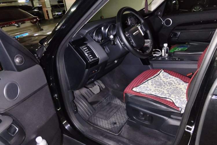 Used Land Rover Discovery 2017 3.0 SC V6 S Driver Seat