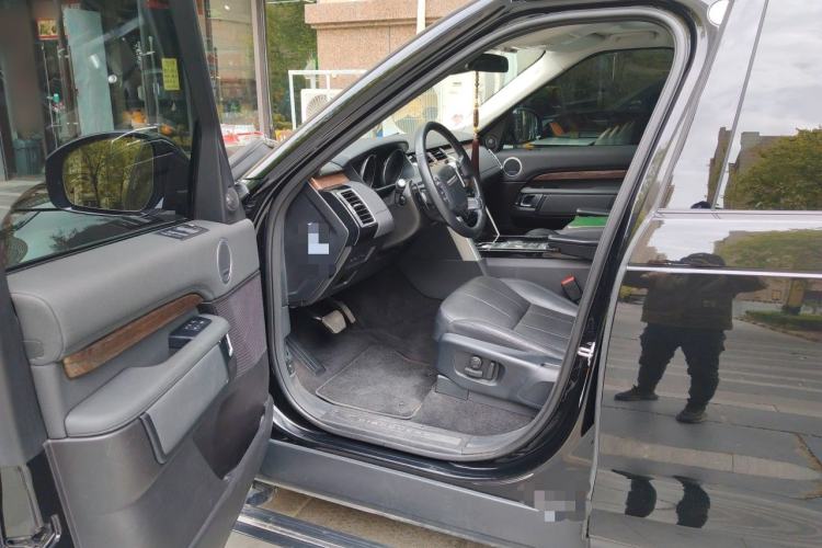 Used Land Rover Discovery 2017 3.0 SC V6 HSE Driver Seat