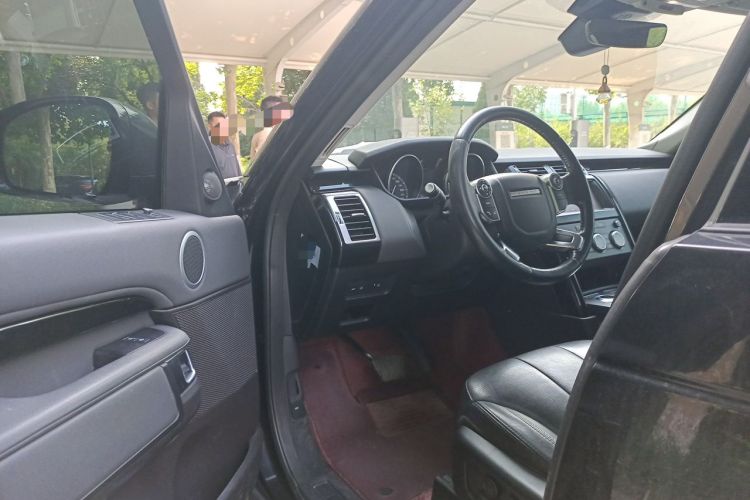Used Land Rover Discovery 2017 3.0 SC V6 SE Driver Seat