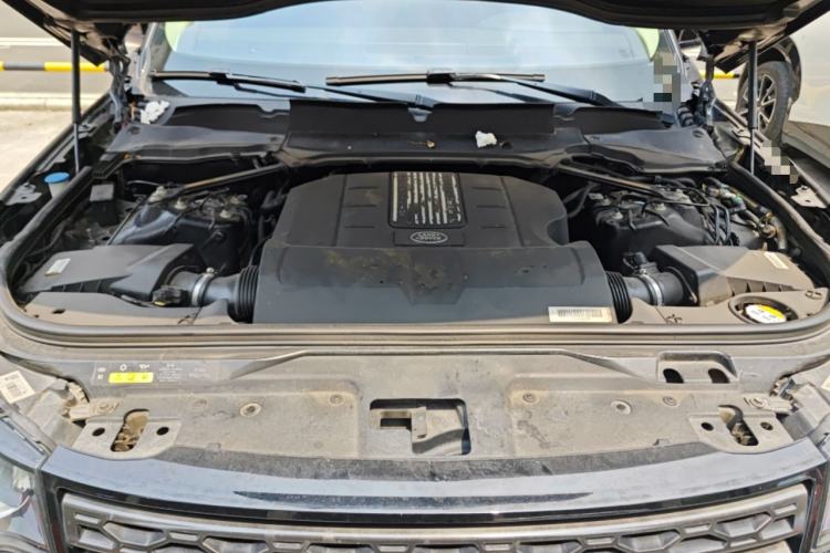 Used Land Rover Discovery 2017 3.0 SC V6 SE Engine Bay