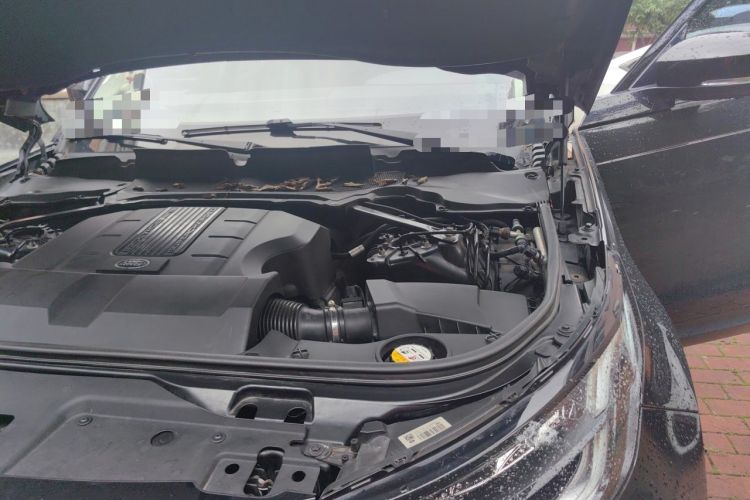 Used Land Rover Discovery 2017 3.0 SC V6 S Engine Bay Left