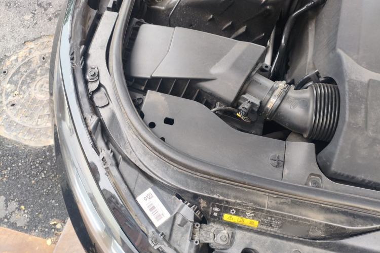 Used Land Rover Discovery 2017 3.0 SC V6 HSE LUXURY Engine Bay Right