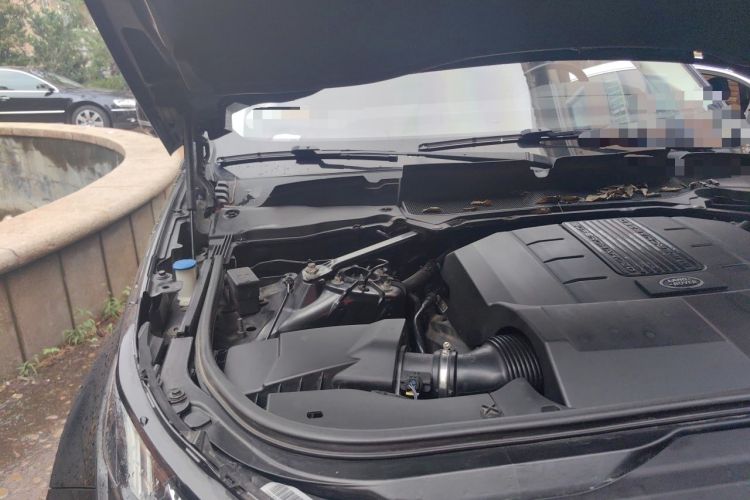 Used Land Rover Discovery 2017 3.0 SC V6 S Engine Bay Right